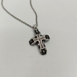 BOCCARDO GIOIELLI COLLANA DA UOMO CROCE IN ACCIAIO CON ZIRCONI NERI