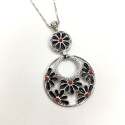 Boccardo gioielli Collana doppio cerchio con corallo e smalto nero