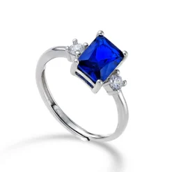 MIKIKO ANELLO CON SWAROVSKI RETTANGOLARE BLU