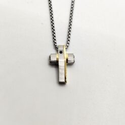 SIMPLIGOLD GIOIELLI COLLANA CROCE DA UOMO IN ACCIAIO BICOLORE