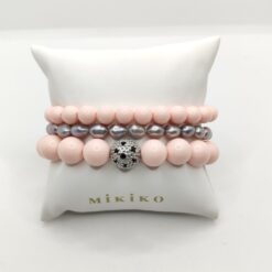 Mikiko bracciale corallo e perle grigie